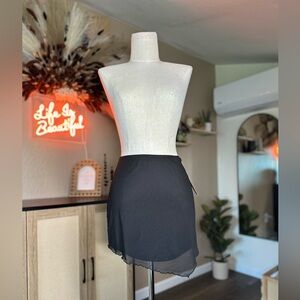 Wild Fable Black Asymmetrical Mini Skirt size XXS
